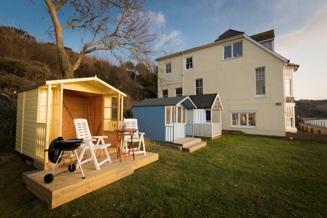 Pier View Apartment Totland  Room photo